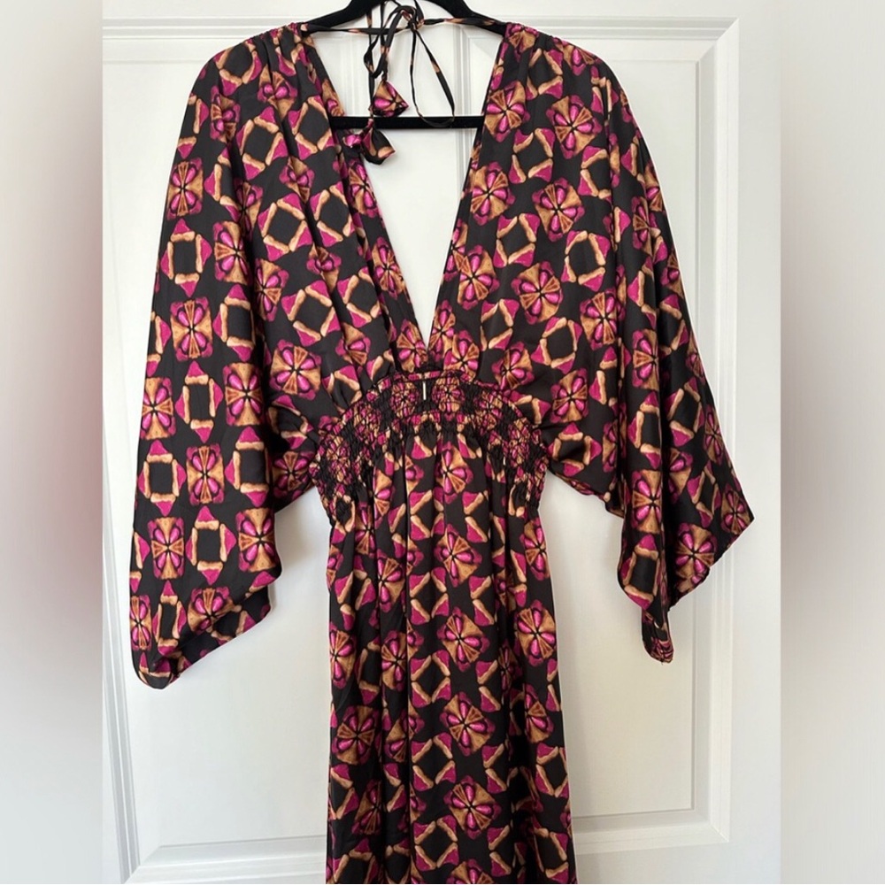 NWT Misa Los Angeles Clarisa kimono style Resort Maxi Dress with Plunge Neckline